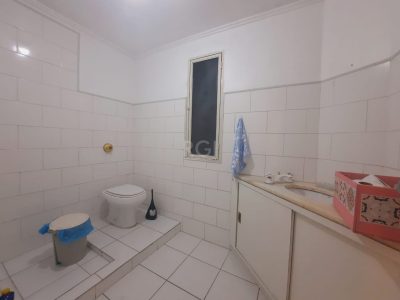 Apartamento à venda com 107m², 2 quartos, 1 suíte, 1 vaga no bairro Floresta em Porto Alegre - Foto 10