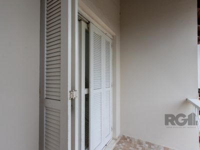 Casa à venda com 309m², 3 quartos, 2 suítes, 3 vagas no bairro Ipanema em Porto Alegre - Foto 50