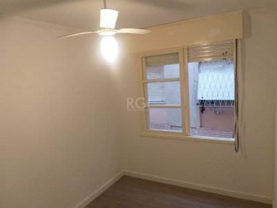 Apartamento à venda com 46m², 2 quartos, 1 vaga no bairro Ipanema em Porto Alegre - Foto 9