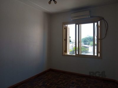 Apartamento à venda com 65m², 2 quartos no bairro Santo Antônio em Porto Alegre - Foto 3