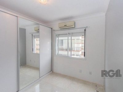 Apartamento à venda com 144m², 3 quartos, 1 suíte, 2 vagas no bairro Auxiliadora em Porto Alegre - Foto 5