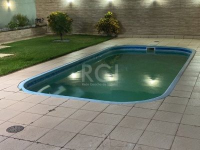 Casa à venda com 247m², 3 quartos, 2 vagas no bairro Vila Ipiranga em Porto Alegre - Foto 12