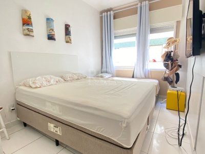 Apartamento à venda com 58m², 1 quarto no bairro Centro em Capão da Canoa - Foto 2