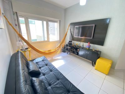 Apartamento à venda com 58m², 1 quarto no bairro Centro em Capão da Canoa - Foto 8