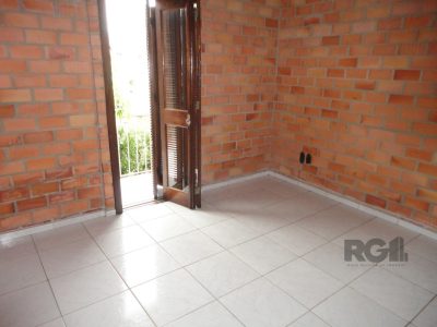 Casa à venda com 306m², 3 quartos, 1 suíte, 1 vaga no bairro Vila Ipiranga em Porto Alegre - Foto 6