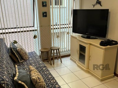 Apartamento à venda com 40m², 1 quarto, 1 vaga no bairro Centro em Capão da Canoa - Foto 4