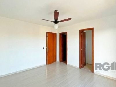 Casa à venda com 206m², 3 quartos, 1 suíte, 4 vagas no bairro Ipanema em Porto Alegre - Foto 30