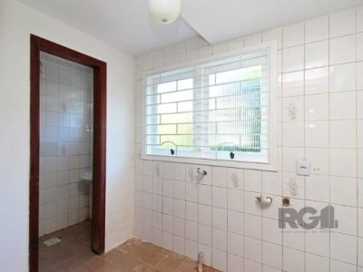 Casa à venda com 206m², 3 quartos, 1 suíte, 4 vagas no bairro Ipanema em Porto Alegre - Foto 44