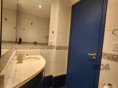 Apartamento à venda com 75m², 2 quartos no bairro Menino Deus em Porto Alegre - Foto 20