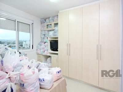 Apartamento à venda com 81m², 3 quartos, 1 suíte, 2 vagas no bairro Passo d'Areia em Porto Alegre - Foto 9