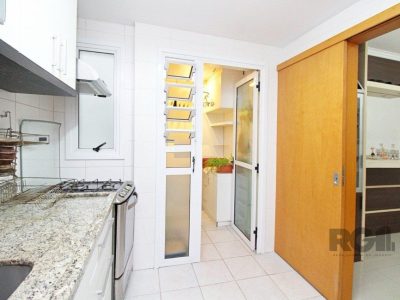 Apartamento à venda com 81m², 3 quartos, 1 suíte, 2 vagas no bairro Passo d'Areia em Porto Alegre - Foto 11