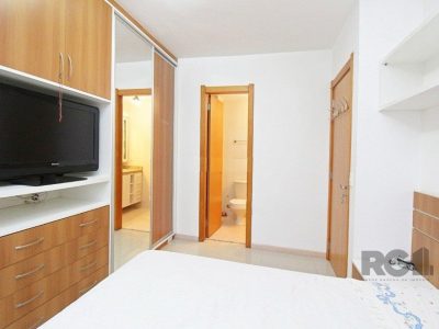 Apartamento à venda com 81m², 3 quartos, 1 suíte, 2 vagas no bairro Passo d'Areia em Porto Alegre - Foto 4