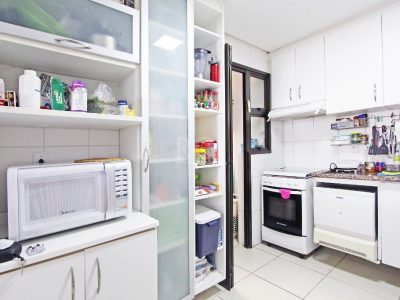 Apartamento à venda com 95m², 3 quartos, 1 suíte, 2 vagas no bairro Partenon em Porto Alegre - Foto 7