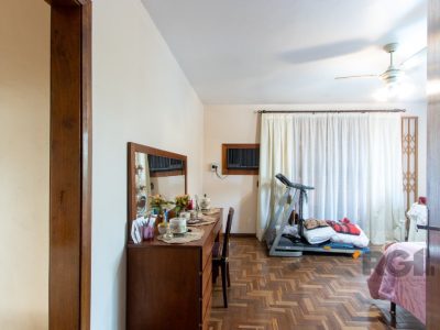 Casa à venda com 364m², 4 quartos, 1 suíte, 5 vagas no bairro Cristal em Porto Alegre - Foto 30