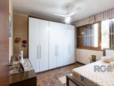 Casa à venda com 364m², 4 quartos, 1 suíte, 5 vagas no bairro Cristal em Porto Alegre - Foto 41