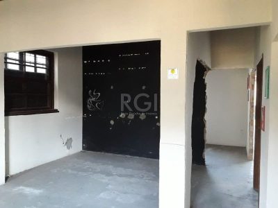 Casa à venda com 220m², 3 quartos, 2 vagas no bairro Higienópolis em Porto Alegre - Foto 4