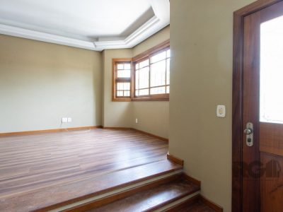 Casa à venda com 297m², 4 quartos, 2 suítes, 3 vagas no bairro Tristeza em Porto Alegre - Foto 6