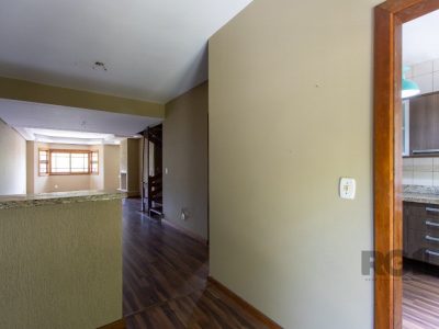 Casa à venda com 297m², 4 quartos, 2 suítes, 3 vagas no bairro Tristeza em Porto Alegre - Foto 17