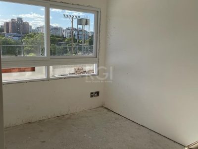 Apartamento à venda com 56m², 2 quartos, 1 suíte, 1 vaga no bairro Jardim Lindóia em Porto Alegre - Foto 2