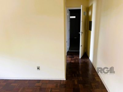 Apartamento à venda com 74m², 2 quartos, 1 vaga no bairro Floresta em Porto Alegre - Foto 14