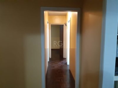 Apartamento à venda com 115m², 3 quartos, 1 suíte, 1 vaga no bairro Petrópolis em Porto Alegre - Foto 7