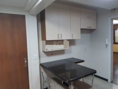 Apartamento à venda com 115m², 3 quartos, 1 suíte, 1 vaga no bairro Petrópolis em Porto Alegre - Foto 8