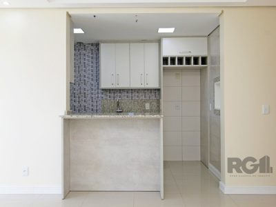 Apartamento à venda com 71m², 3 quartos, 1 suíte, 2 vagas no bairro Menino Deus em Porto Alegre - Foto 3