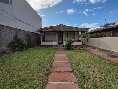 Casa à venda com 160m², 3 quartos, 3 vagas no bairro Ipanema em Porto Alegre - Foto 4