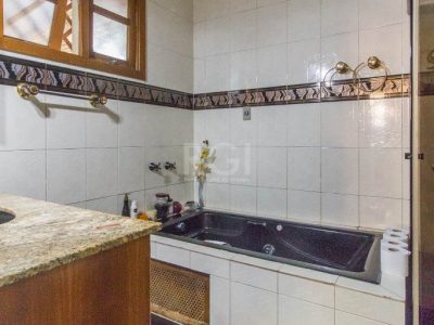 Casa à venda com 360m², 4 quartos, 1 suíte no bairro Cristal em Porto Alegre - Foto 21