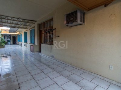 Casa à venda com 360m², 4 quartos, 1 suíte no bairro Cristal em Porto Alegre - Foto 35