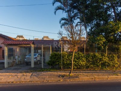 Casa à venda com 360m², 4 quartos, 1 suíte no bairro Cristal em Porto Alegre - Foto 42