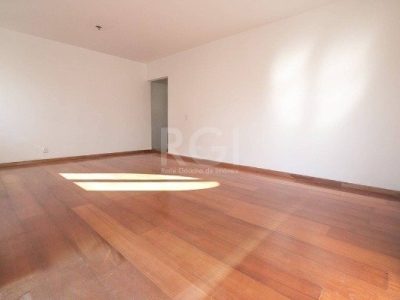 Apartamento à venda com 113m², 3 quartos, 1 suíte, 1 vaga no bairro Auxiliadora em Porto Alegre - Foto 3