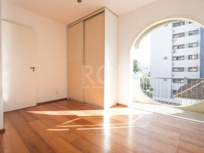 Apartamento à venda com 113m², 3 quartos, 1 suíte, 1 vaga no bairro Auxiliadora em Porto Alegre - Foto 11