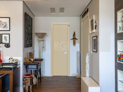 Apartamento à venda com 121m², 3 quartos, 2 suítes, 2 vagas no bairro Menino Deus em Porto Alegre - Foto 9