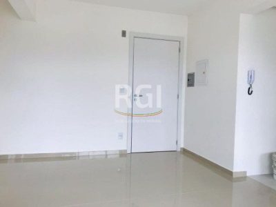 Apartamento à venda com 57m², 2 quartos, 1 suíte, 1 vaga no bairro Ipanema em Porto Alegre - Foto 4