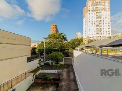 Casa à venda com 242m², 5 quartos, 6 vagas no bairro Cristo Redentor em Porto Alegre - Foto 12