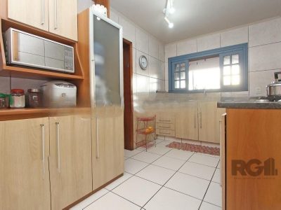 Casa à venda com 400m², 4 quartos, 2 suítes, 3 vagas no bairro Jardim Itu em Porto Alegre - Foto 6