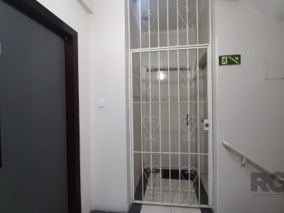 Apartamento à venda com 129m², 3 quartos, 1 suíte, 1 vaga no bairro Santana em Porto Alegre - Foto 8