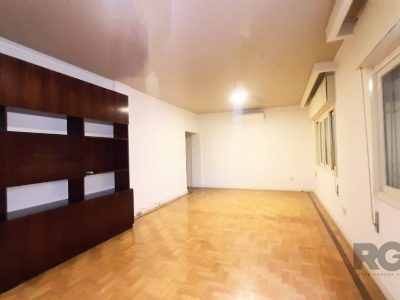 Apartamento à venda com 129m², 3 quartos, 1 suíte, 1 vaga no bairro Santana em Porto Alegre - Foto 9