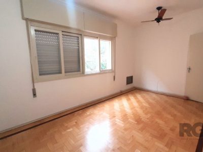 Apartamento à venda com 129m², 3 quartos, 1 suíte, 1 vaga no bairro Santana em Porto Alegre - Foto 12