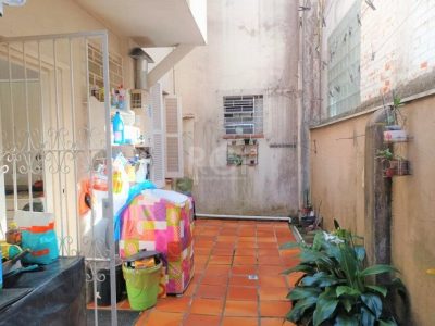 Apartamento à venda com 55m², 3 quartos no bairro Menino Deus em Porto Alegre - Foto 22