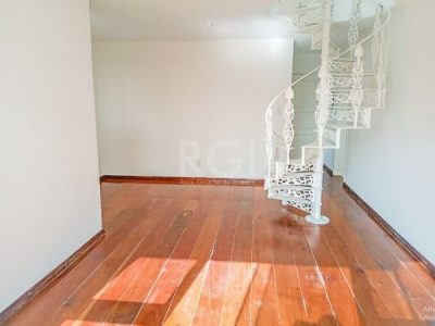 Cobertura à venda com 223m², 3 quartos, 1 suíte, 2 vagas no bairro Higienópolis em Porto Alegre - Foto 3