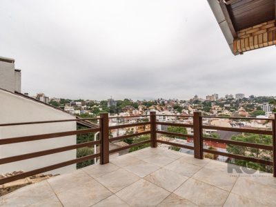 Casa à venda com 484m², 4 quartos, 2 suítes, 8 vagas no bairro Chácara das Pedras em Porto Alegre - Foto 32