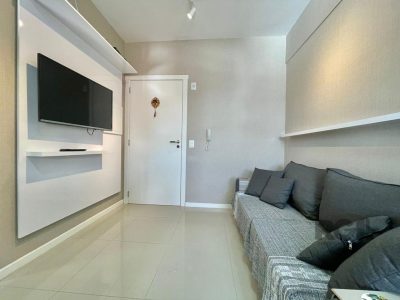 Apartamento à venda com 71m², 2 quartos, 1 suíte, 1 vaga no bairro Navegantes em Capão da Canoa - Foto 4