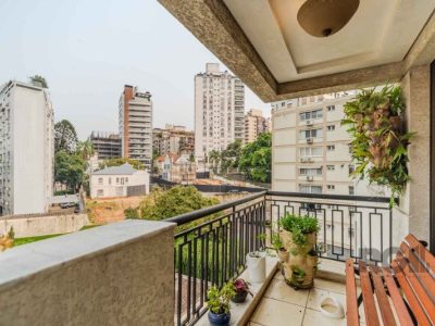 Apartamento à venda com 161m², 3 quartos, 3 suítes, 3 vagas no bairro Moinhos de Vento em Porto Alegre - Foto 18