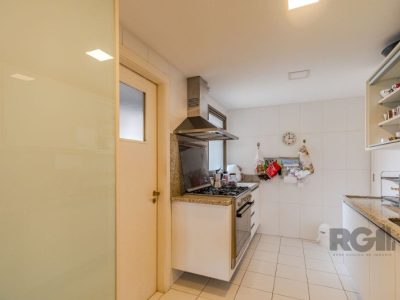 Apartamento à venda com 161m², 3 quartos, 3 suítes, 3 vagas no bairro Moinhos de Vento em Porto Alegre - Foto 26