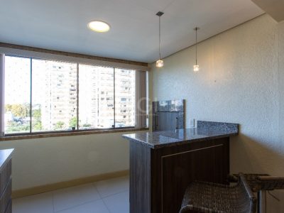 Apartamento à venda com 103m², 3 quartos, 1 suíte, 2 vagas no bairro Menino Deus em Porto Alegre - Foto 12