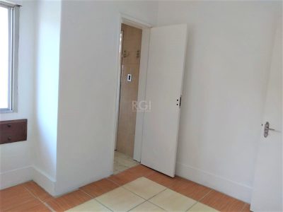 Casa à venda com 124m², 3 quartos, 2 suítes no bairro Santana em Porto Alegre - Foto 11