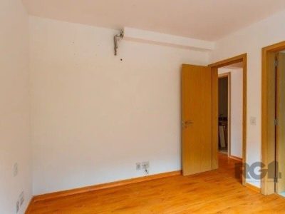 Apartamento à venda com 71m², 2 quartos, 1 suíte, 1 vaga no bairro Higienópolis em Porto Alegre - Foto 12