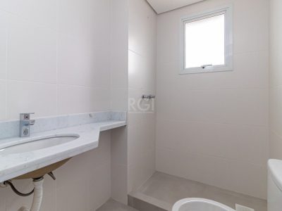 Apartamento à venda com 76m², 3 quartos, 1 suíte, 2 vagas no bairro Higienópolis em Porto Alegre - Foto 35